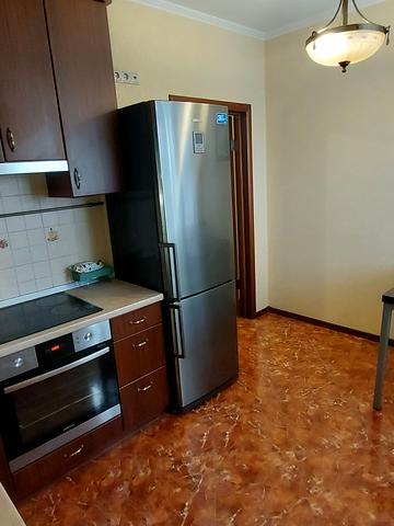 Лукрецька вул., 3