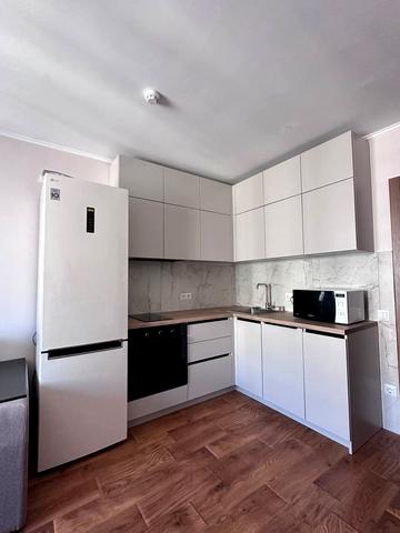 Коноплянська вул., 22-Б