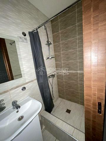 Чернівецька вул., 1