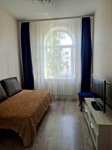 Семінарська вул., 18/20