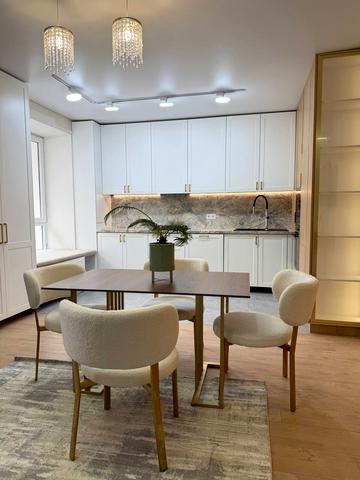 Приозерна вул., 32