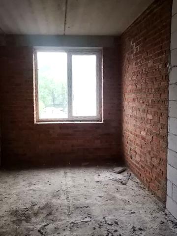 Центральна вул. (Мічуріна), 12