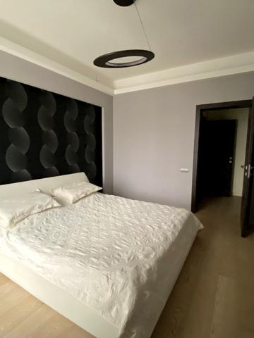 Святошинська вул., 27-А