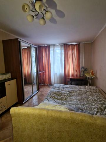 Давида Ойстраха вул. (Затонського), 18