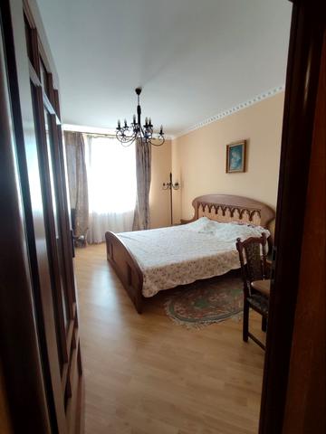 Князя Святослава пл., 5