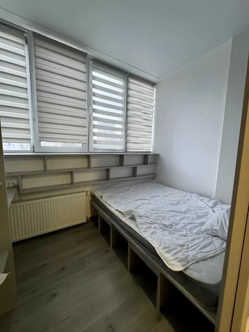 Магістральна вул., 33