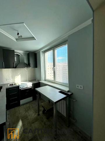 Леся Сердюка вул. (Командарма Корка), 10