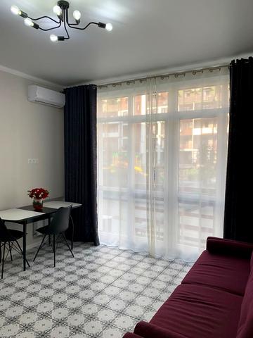 Владислава Бувалкіна вул. (Бочарова Генерала), 8