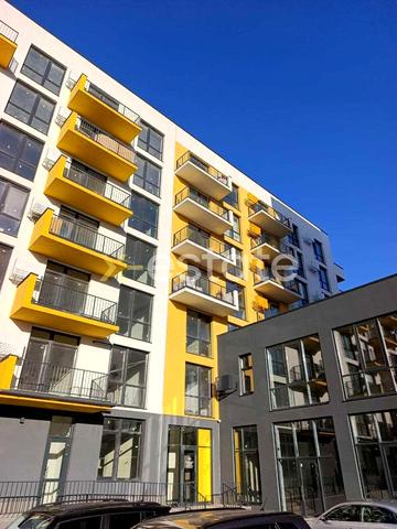 Володимира Навроцького вул., 39