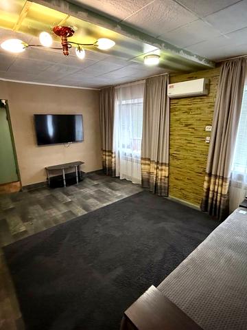 Василя Грунтенка вул. (Вознюка), 3