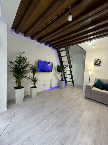 Промислова вул., 27