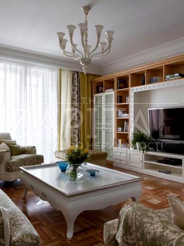 Олександра Кониського вул., 76-78