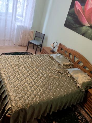 Дмитра Іванова вул., 4