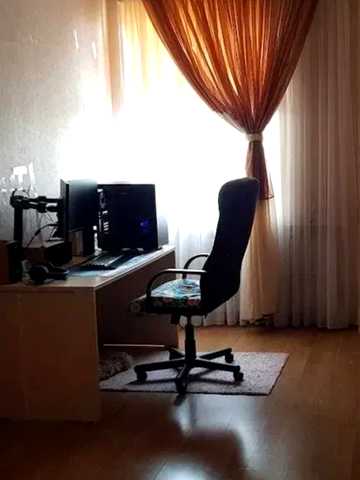 Олександрівський просп. (Косіора), 122а