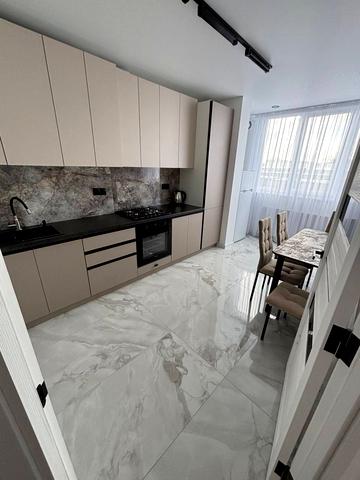 Тролейбусна вул., 3-Б