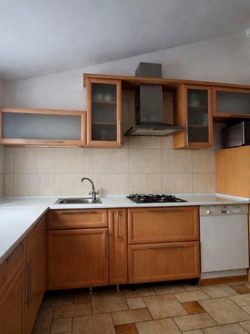 Карпатської Січі вул., 8