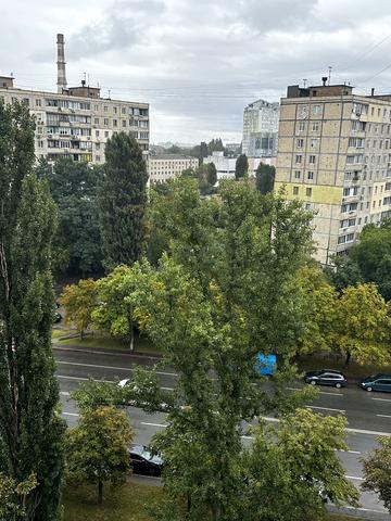 Василя Порика просп., 15