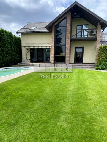 Жовтнева вул.