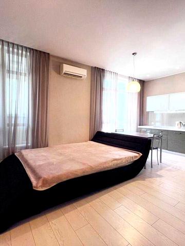 Андрія Верхогляда вул. (Михайла Драгомирова), 3