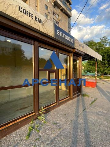 Шкільна вул. (Героїв Сталінграда), 1