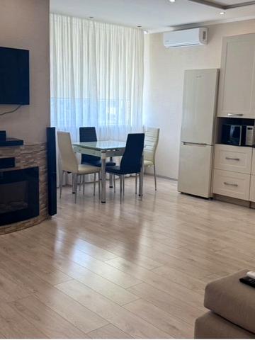 Воскресенський просп. (Перова), 10а