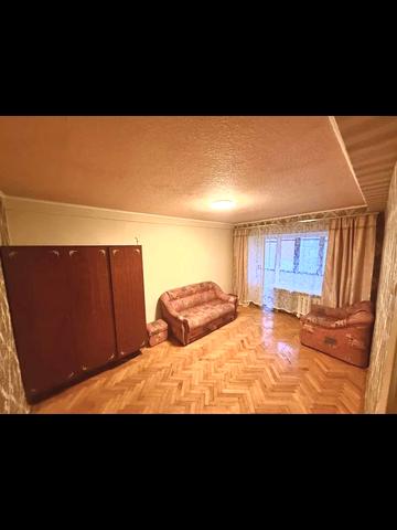 Братиславська вул., 32-А