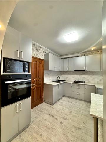 Всебратське-2 вул., 48