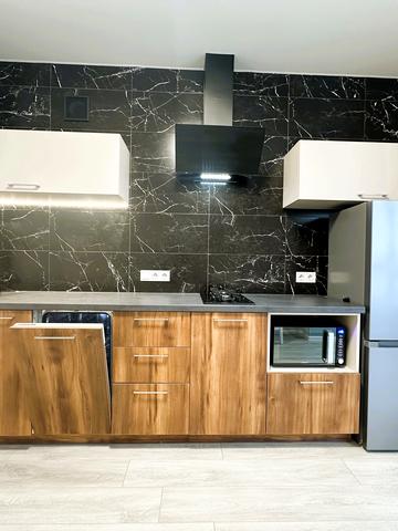 Щаслива вул., (Будинок 14/4)