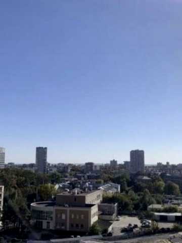 Динамівська вул., (Будинок 2)