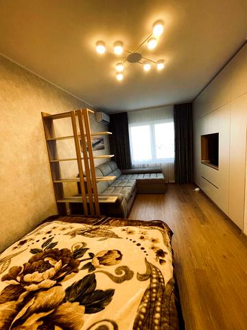 Бориса Гмирі вул., 20