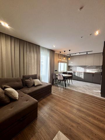 Ловецька вул., 4