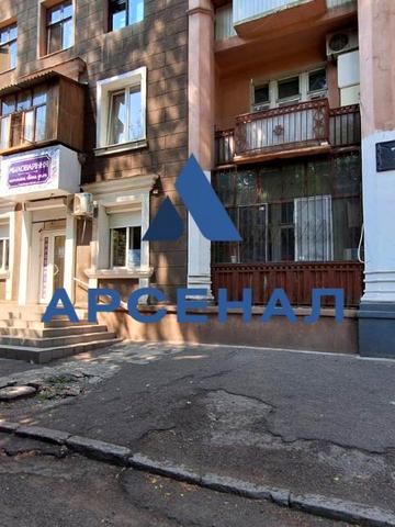 Металургів просп., 22