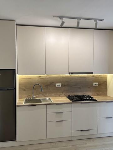 Юліана Пелеша вул., 3