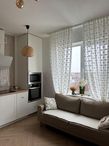 Загорська вул., (Будинок 2)