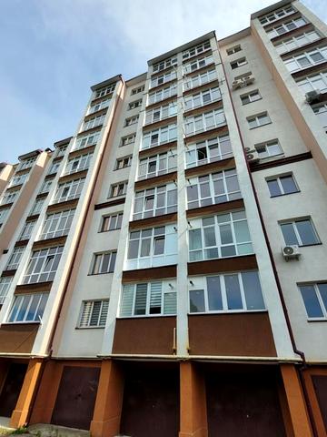 Яблунева вул., 1/2