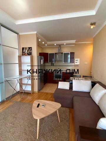 Микільсько-Слобідська вул., 1-А