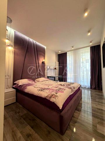 Антоновича вул. (Горького), 72