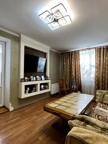 Дмитра Самоквасова вул. (Стаханівців), 23