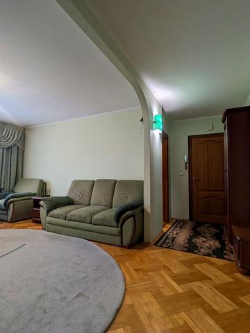 Данила Галицького вул., 2