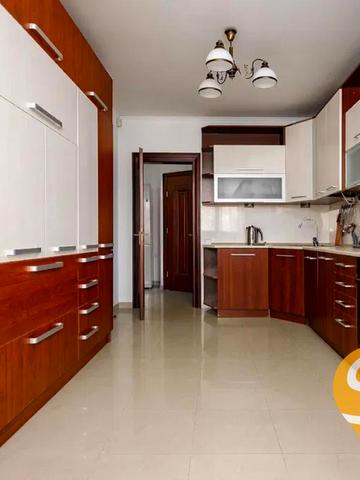 Червоної Калини просп., 1