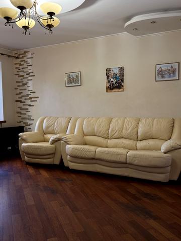 Грушевського вул., 70/8