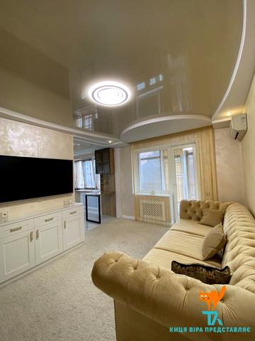 Івана Мазепи вул. (Січневого Повстання), 4