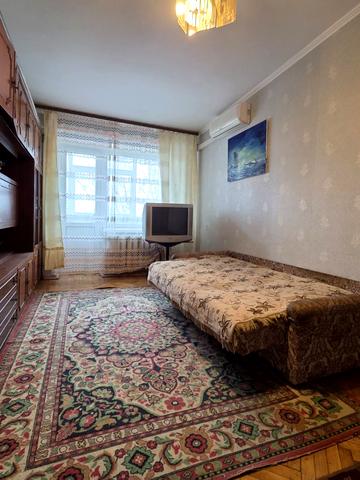 Олександра Олеся вул., 4