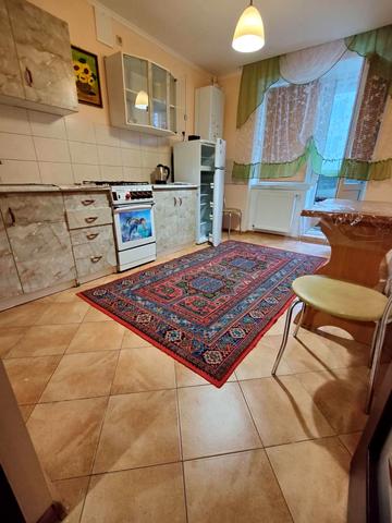 Зелена вул., 46