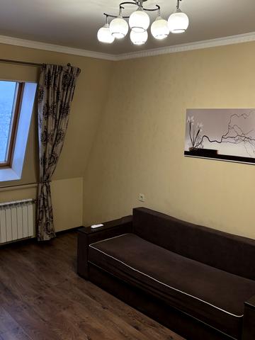 Добробутна вул., (Будинок 1)