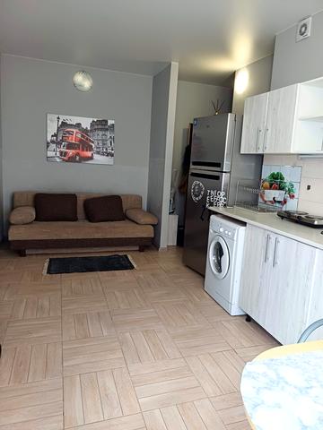 Жоліо Кюрі вул., 64