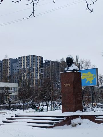 Паркова вул., 40