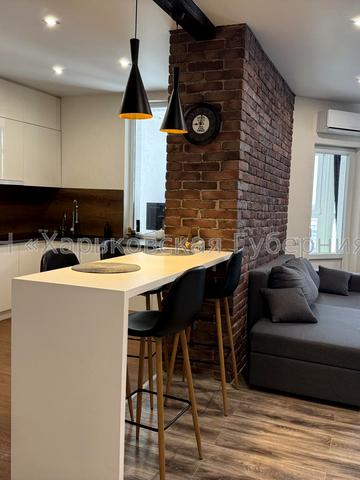 Ювілейний просп. (), 67б