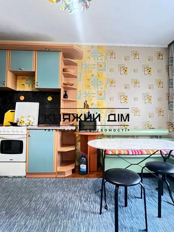 Бориса Гмирі вул., 1-Б/6