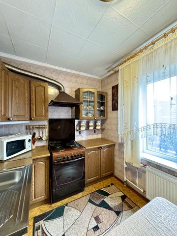 Чорнобильська вул., 24/26